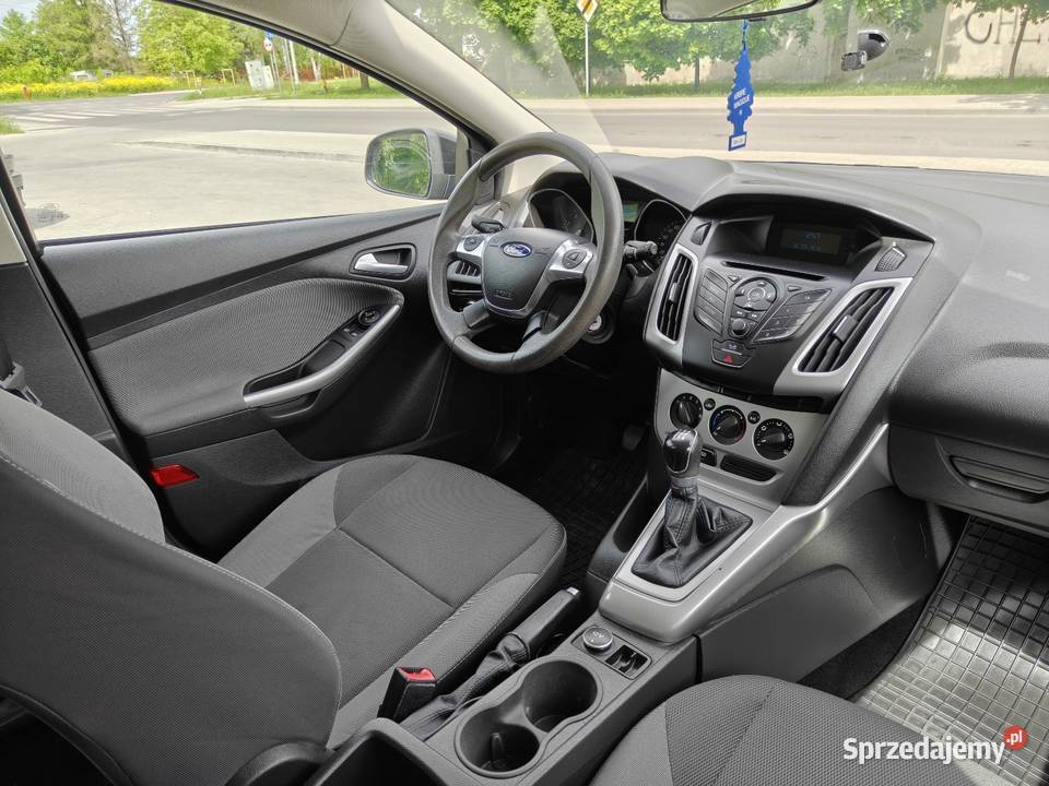 Ford Focus mk3 16 Benzyna MPIKlimaOryginalny benzyna sprzedam