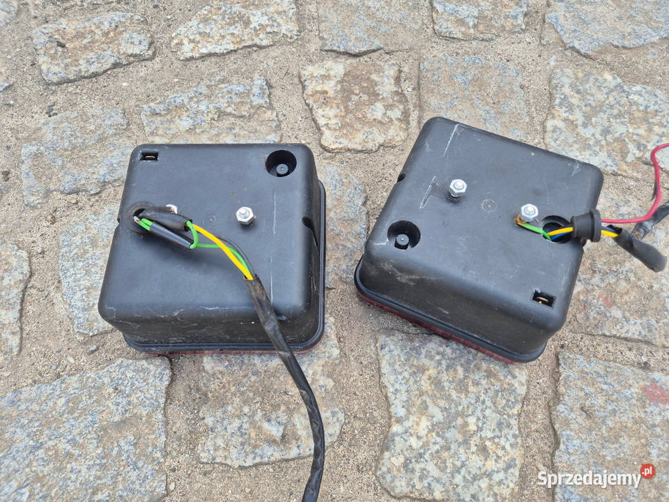 Tylne lampy do przyczepy traktora Bucze