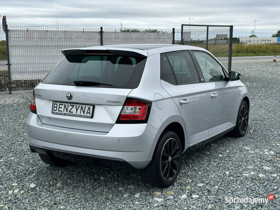 koda Fabia 10 TSi 110 20172018r Monte Carlo światła przeciwmgielne