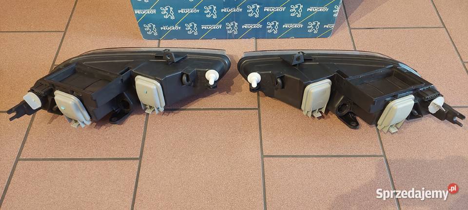 Komplet nowych reflektorów do Peugeot 406 coupe śląskie Kalety
