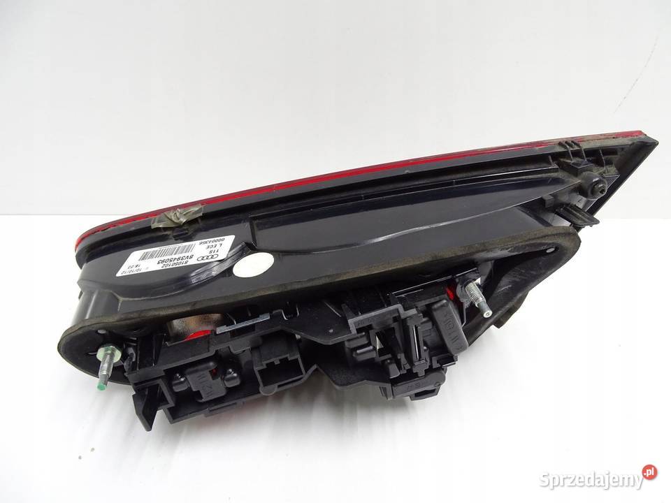 LAMPA LEWY TYŁ LEWA TYLNA W KLAPĘ 8V3945093 AUDI Drzwi sprzedam