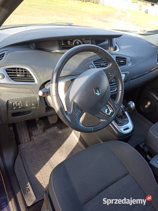 Renault Megan Scenic Rok produkcji 2015