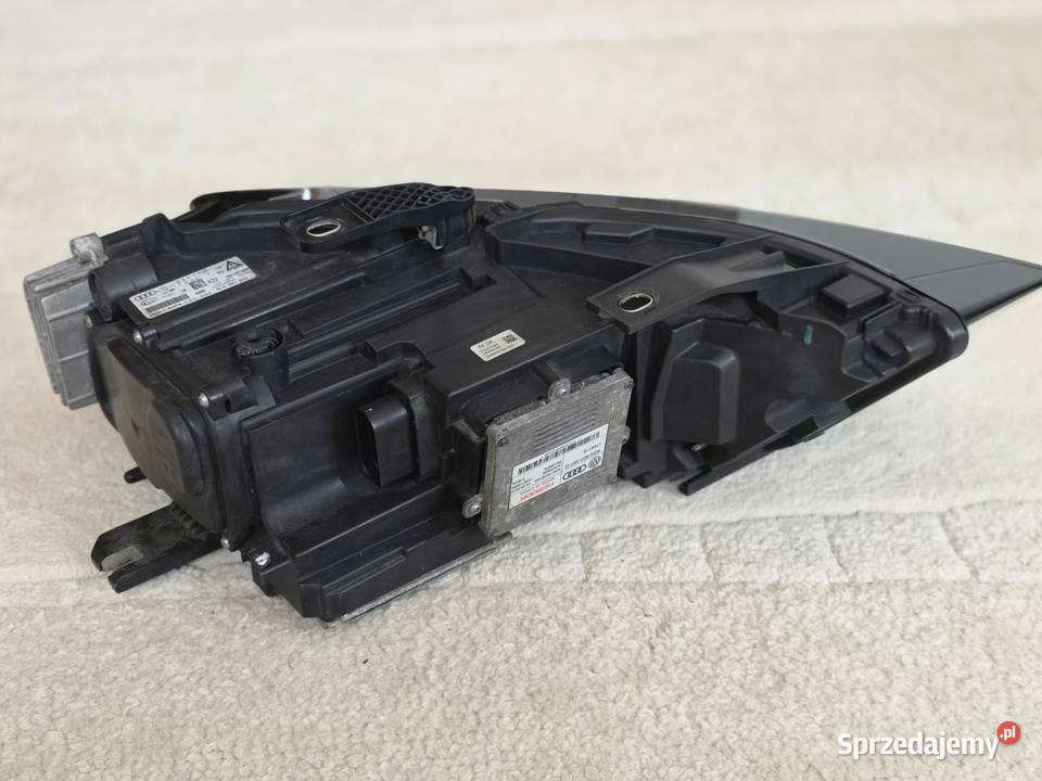 Audi Q3 8U lampa full led lewa osobowe