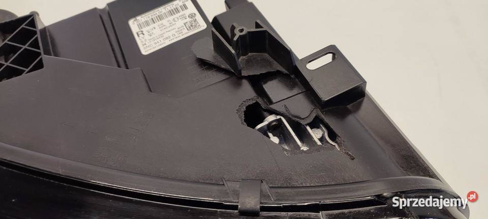 VW TIGUAN II LAMPA PRAWY PRZÓD ANGLIK RHD sprzedam