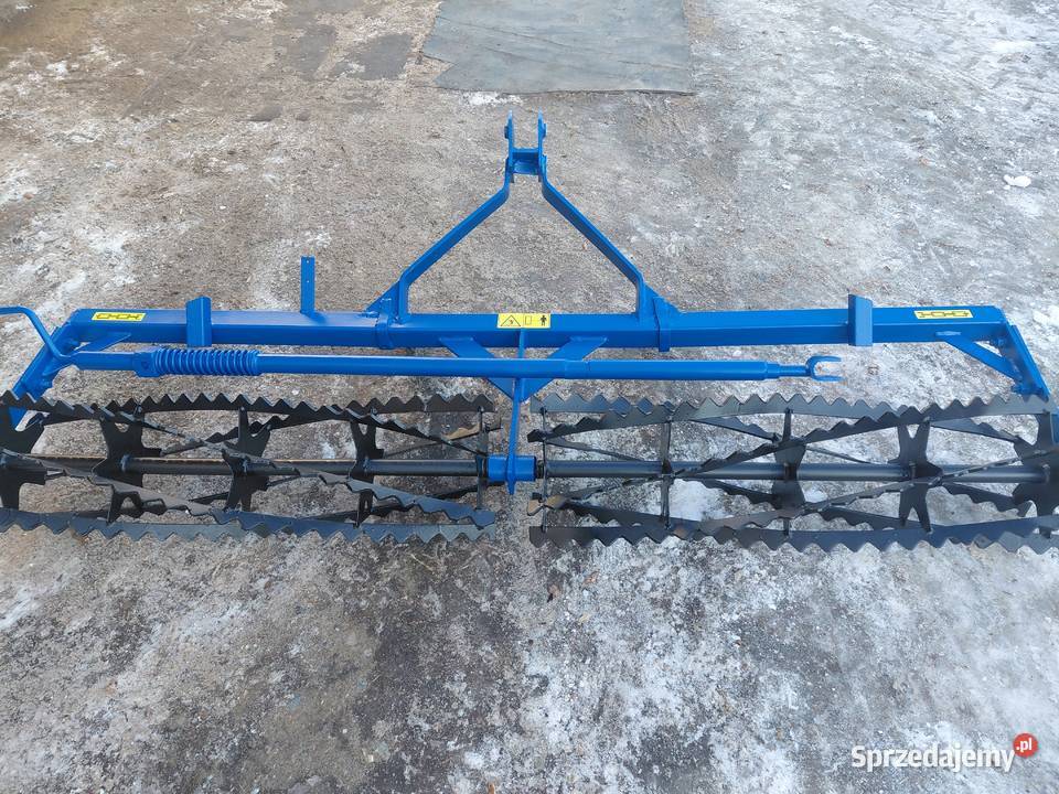 Wałek strunowy 210 ze śrubą Nowy Uszew