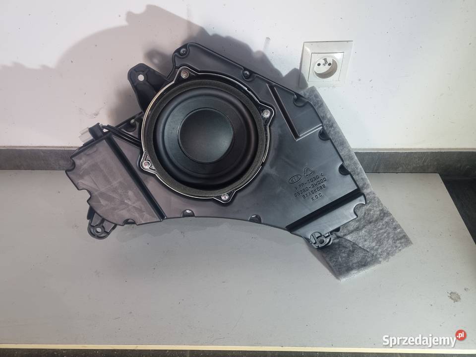 SUBWOOFER KIA SPORTAGE III Skierniewice