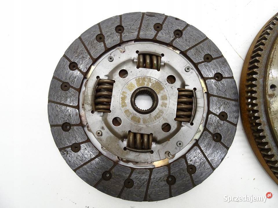SPRZĘGŁO DWUMAS DWUMASOWE 14 TSI 04E141026B AUDI