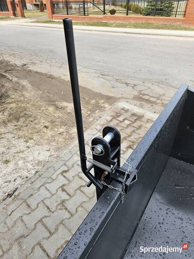Skrzynia transportowa ładunkowa z mechanicznym Mroczków Duży