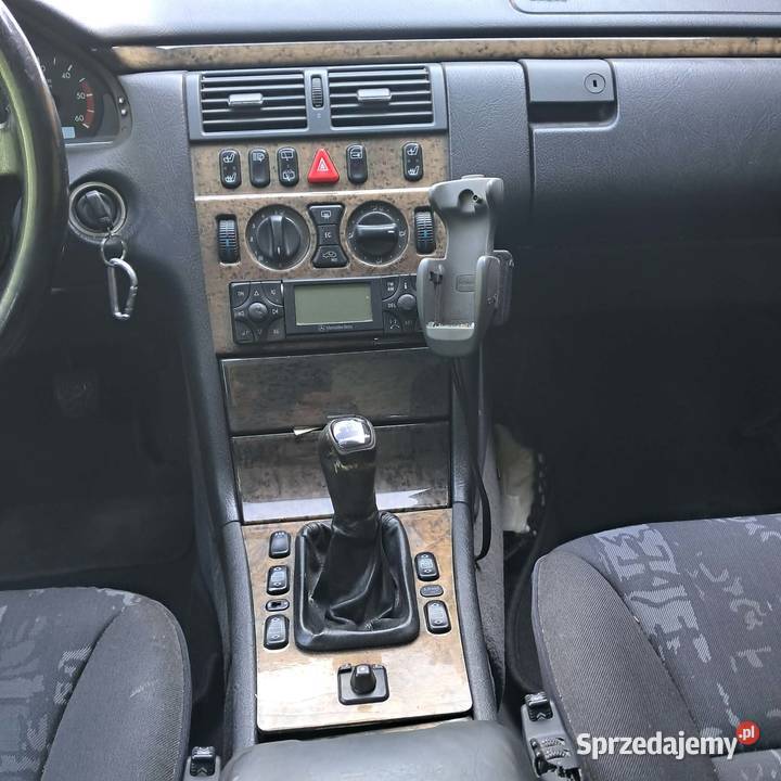 Sprzedam Mercedesa E220 Główiew sprzedam