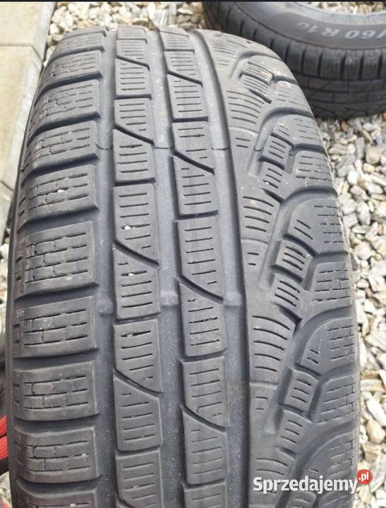 Opony zimowe Pirelli Sottozero Winter 210 205 60