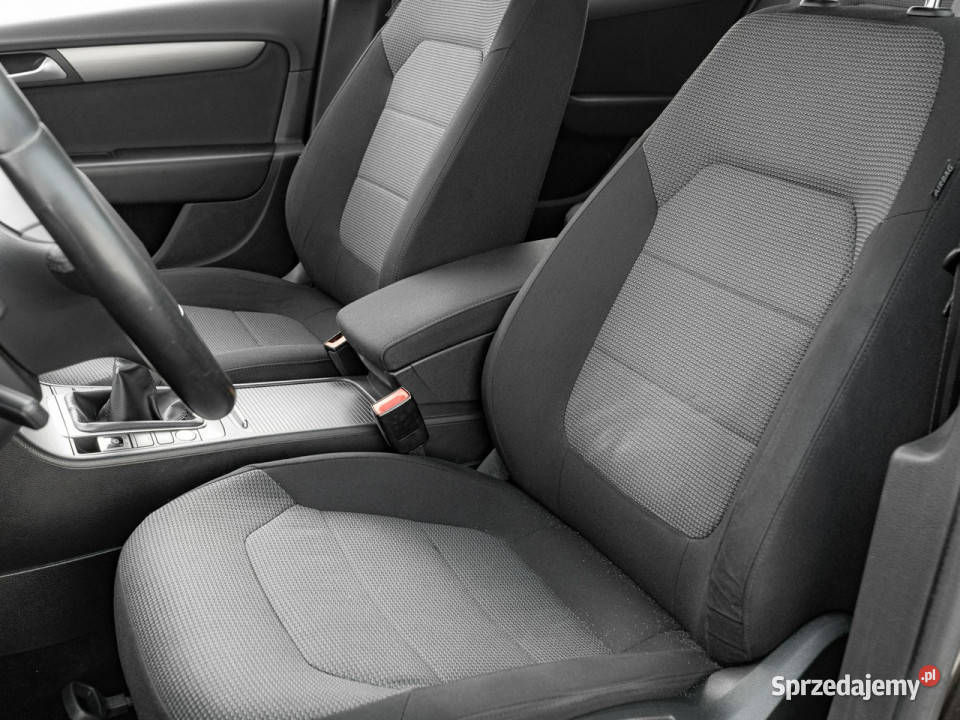 Volkswagen Passat 20 TDI 140 Czcof Bixenon 2 Pępowo