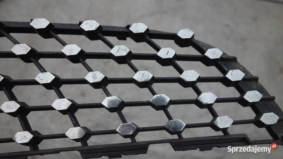 MERCEDES W253 DIAMOND GRILL KRATKA ATRAPA