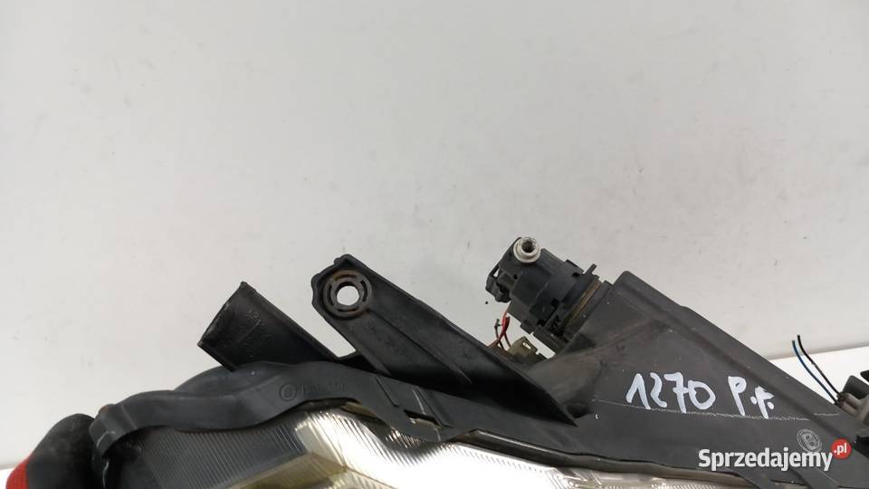 SUZUKI SX4 LAMPA PRZÓD PRAWA Lampy przednie Zbierkowo