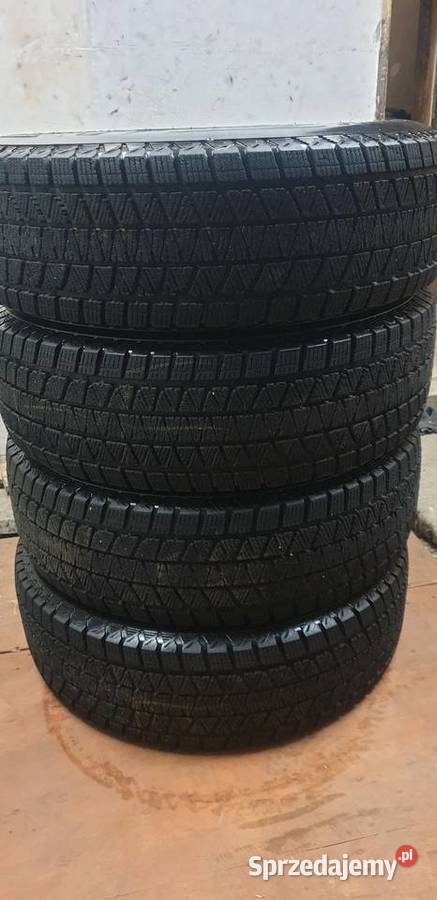 opony 26570R18 zimowe 4 Bridgestone Blizzak DMV3 Cięcina
