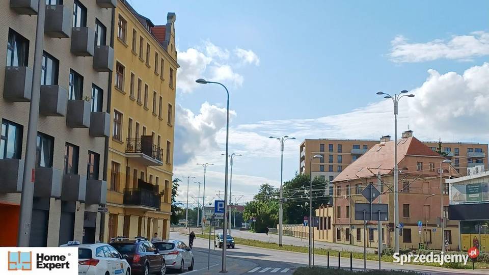 2pok 51met Jana Pawła II PIWNICAGARAŻ Wrocław 10275zł/m2