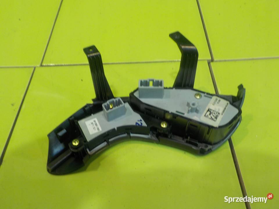 HYUNDAI i30 II 14 CRDI 13r HB 5D przelacznik Suków