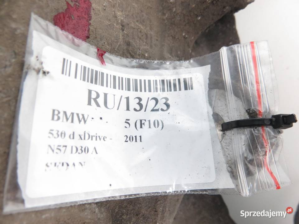 PIASTA TYLNA LEWA BMW 5 F10 530 d xDrive