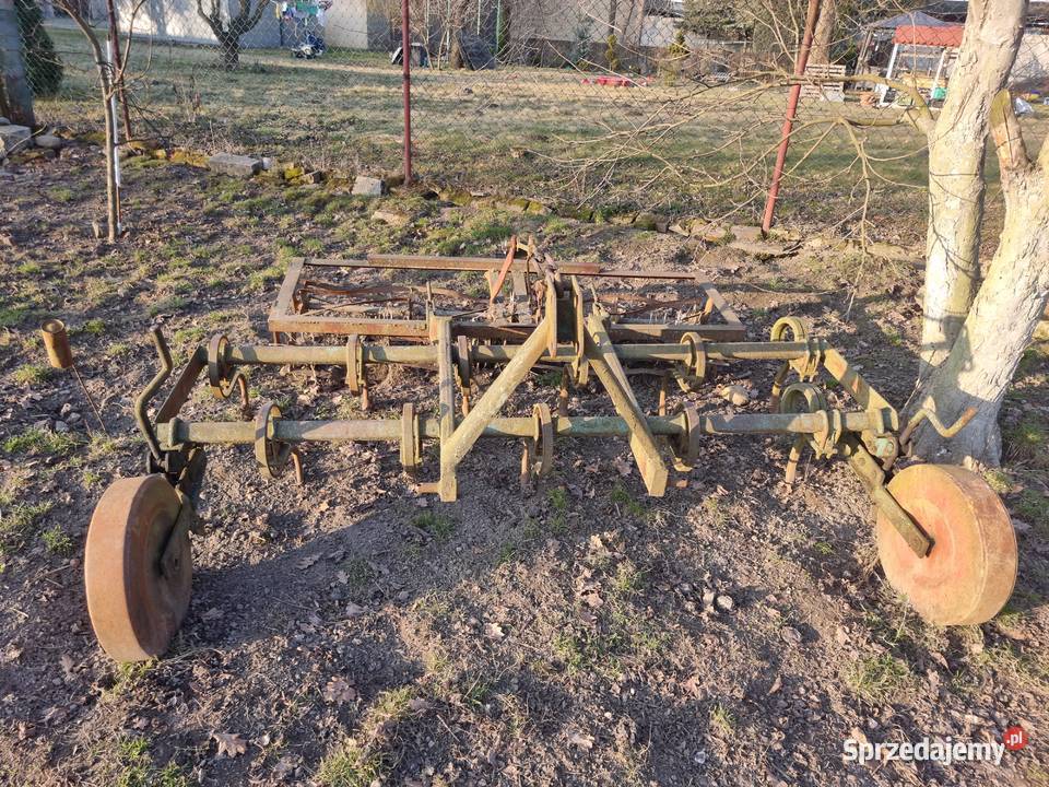 Sprzedam kultywator uprawowy z wałkiem Goczałków