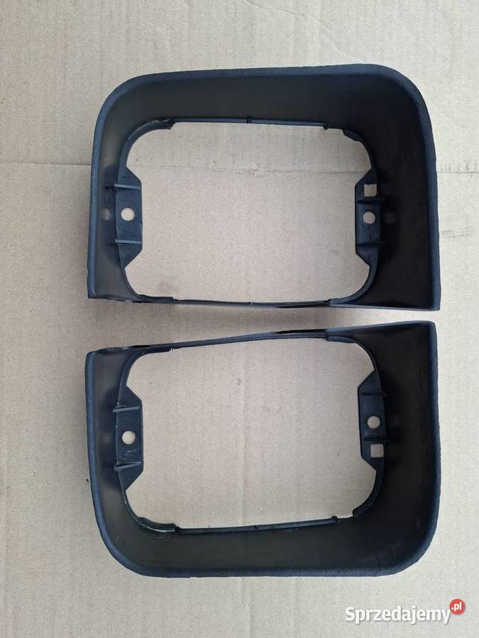 Wewnętrzne plastikowe ramki reflektorów