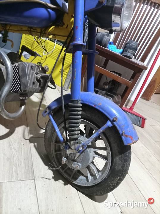 Motorynka m2 Nowogród Bobrzański