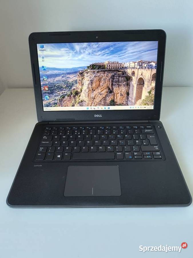 Laptop Dell Latitude 3380i36thSSD1284Gb ram Granowo sprzedam