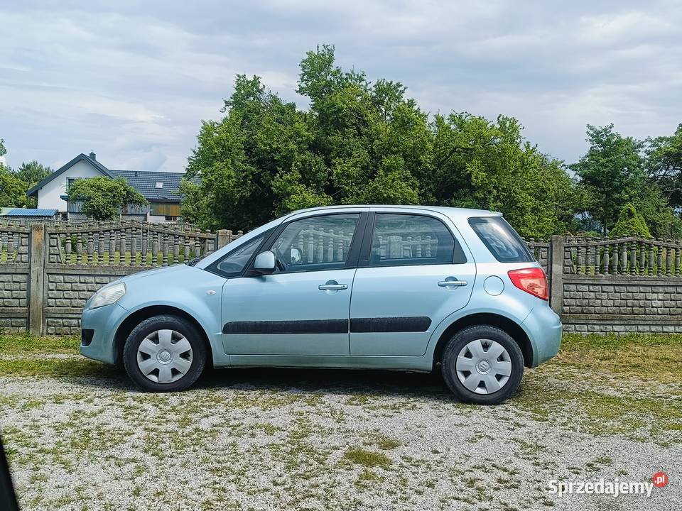 Ładny Suzuki SX4 16 Benzyna2008 r roku w kraju Łask sprzedam