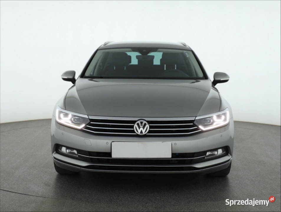 VW Passat 20 TDI światła do jazdy dziennej Piaseczno