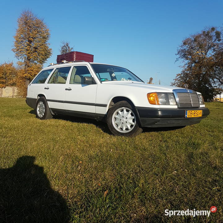 mercedes w 124 300 TD 1988 żółte tablice nieuszkodzony Brzeg