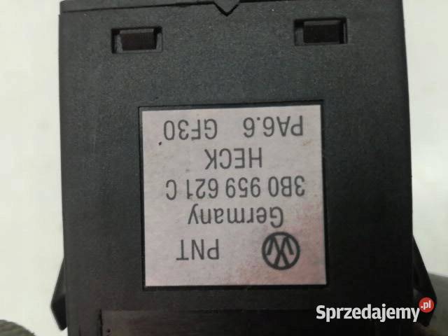 PRZEŁĄCZNIK AWARYJNYCH SZYBY Volkswagen Passat V Rok produkcji 1998 świętokrzyskie