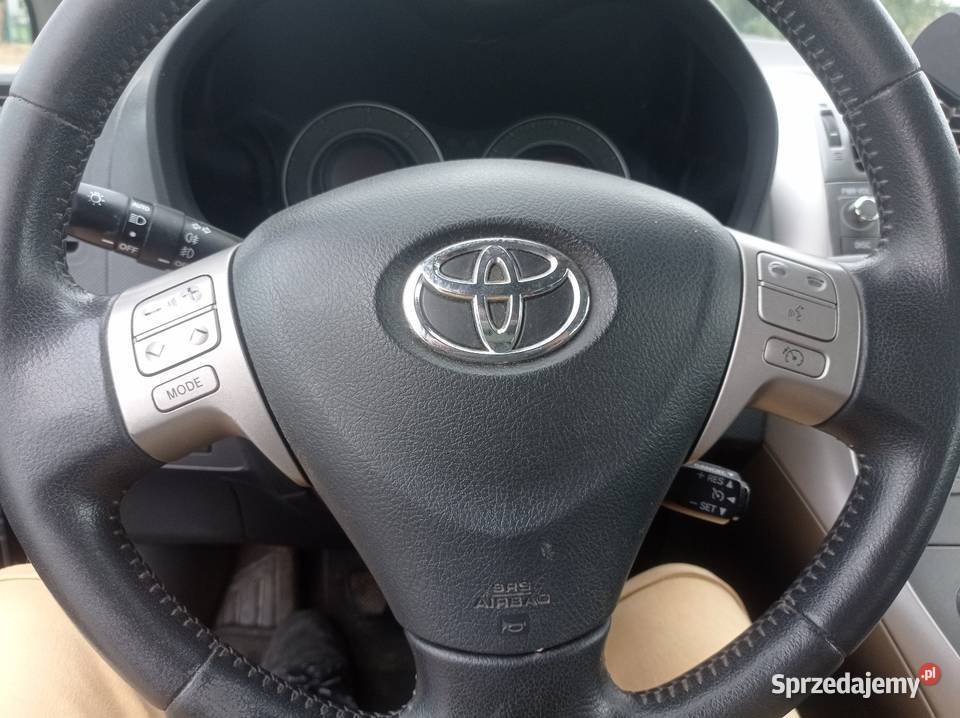 Auris 22 d4d 2007 zamian większe bądź mniejsze