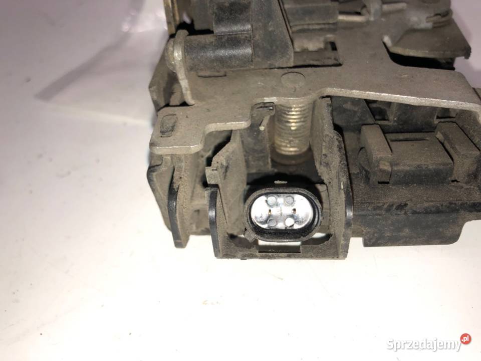 ZAMEK DRZWI LEWY PRZÓD VW TRANSPORTER T5 Bus podkarpackie