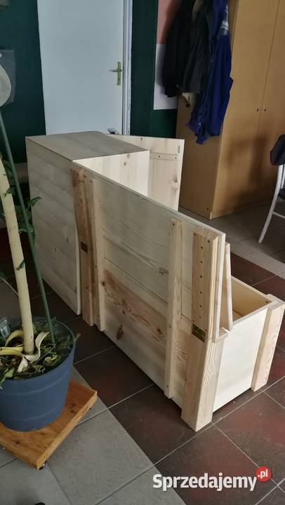 Drewniana szafka na buty zamykany regał z świętokrzyskie Radków