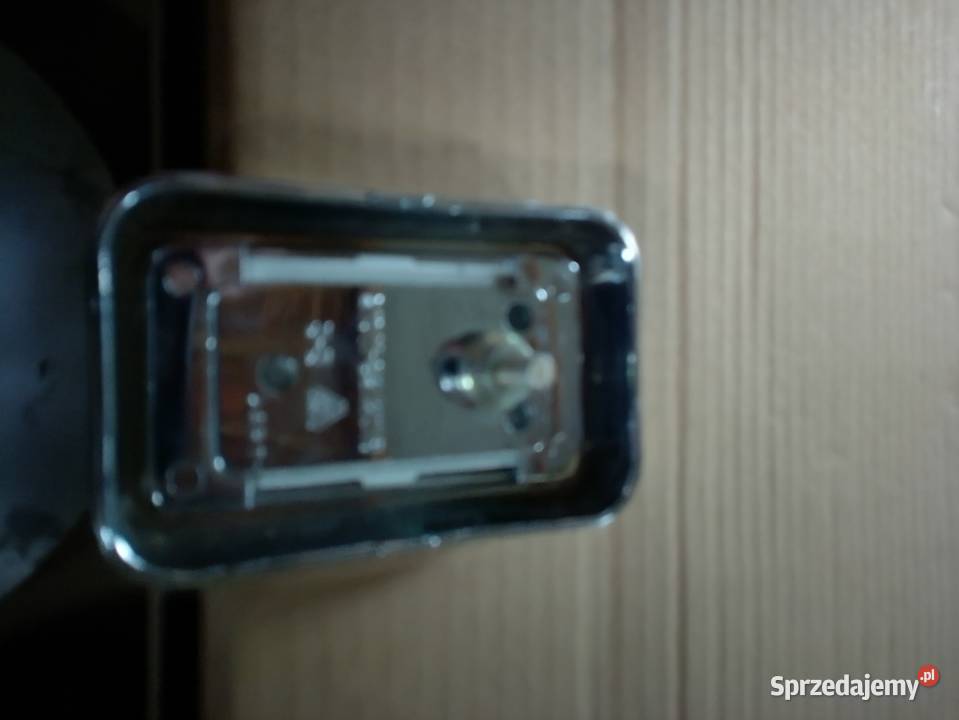 Łada 2101 znaczek noooowy oryg Części samochodowe