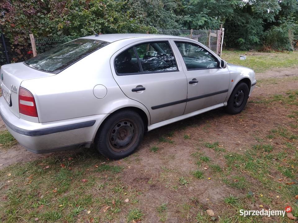 Skoda Octavia 20 benzyna gaz OC i PT 2026 Police sprzedam