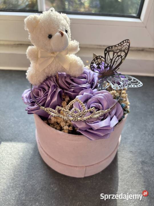 Bukiet fioletowy ze wstążek Flower box Kikół sprzedam