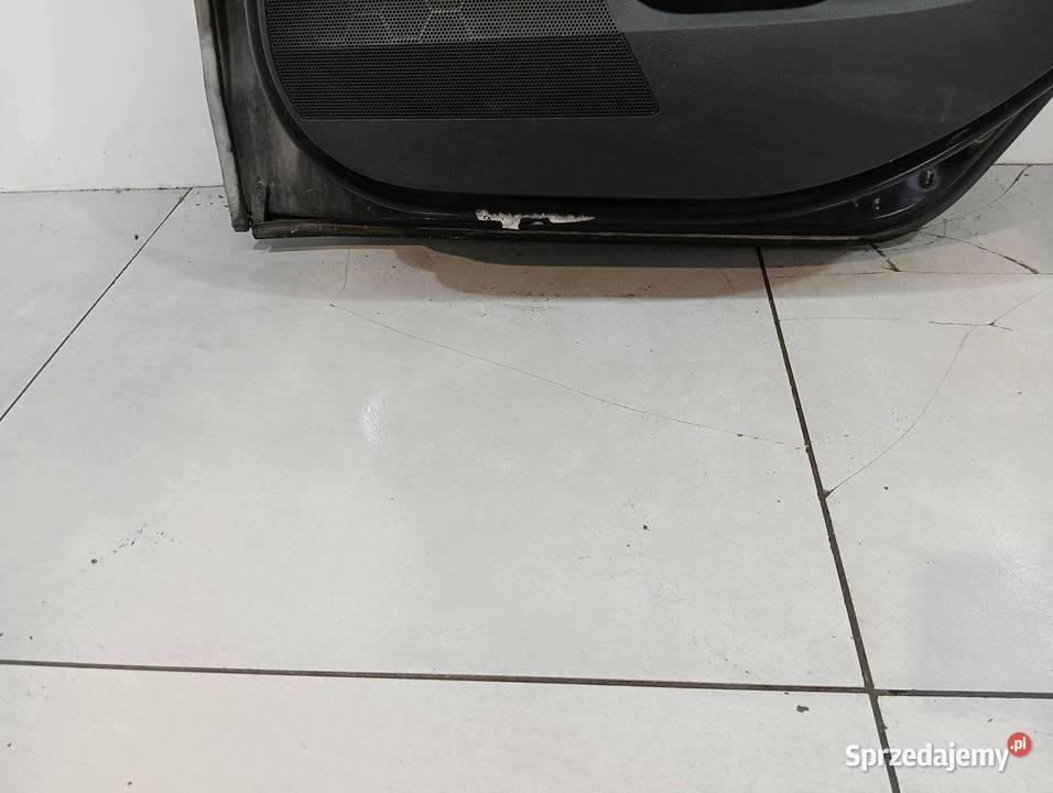DRZWI PRAWE TYŁ 5D HB LF9R Skoda Octavia III osobowe