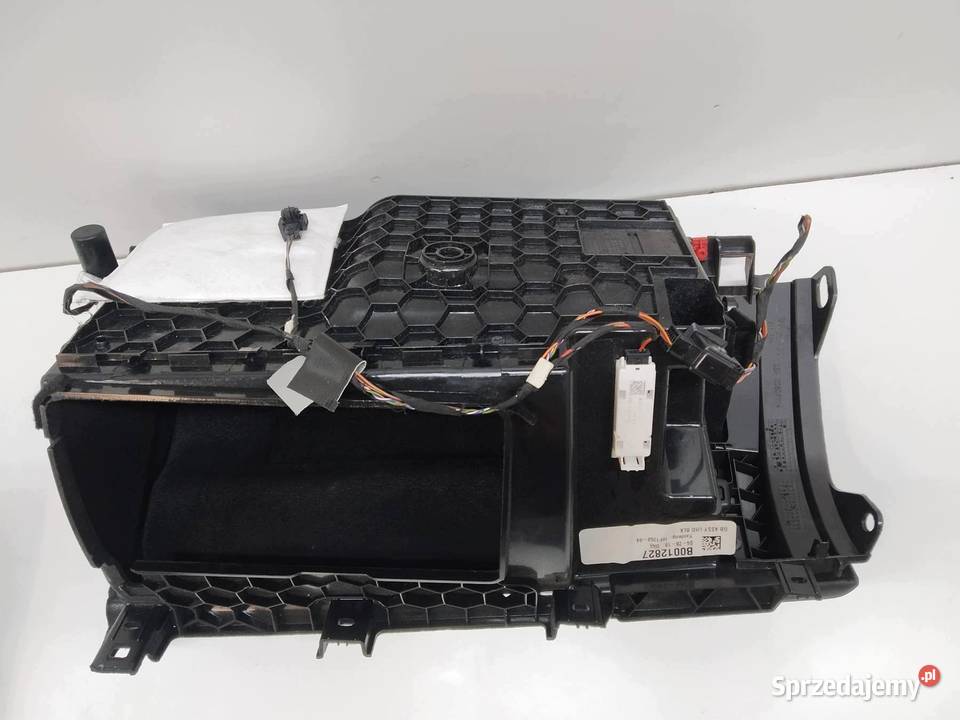 SCHOWEK PRAWY PASAŻERA DESKI 16F1753 Bmw X6 II