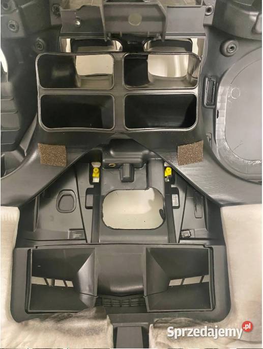 DESKA KOKPIT KONSOLA OPEL CORSA D 13205580
