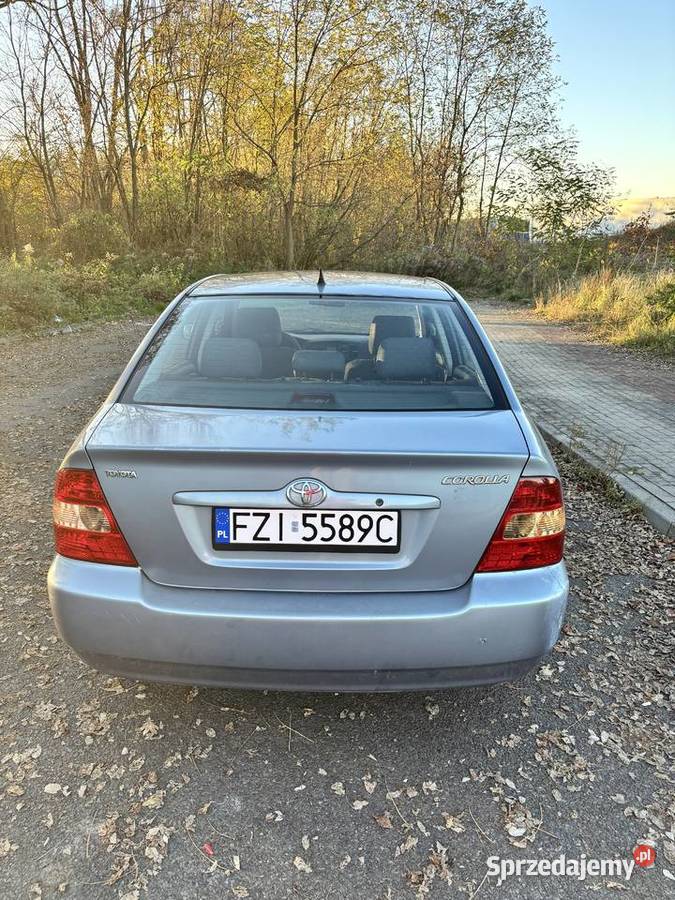 Toyota Corolla 2002 14 sedan Zielona Góra sprzedam