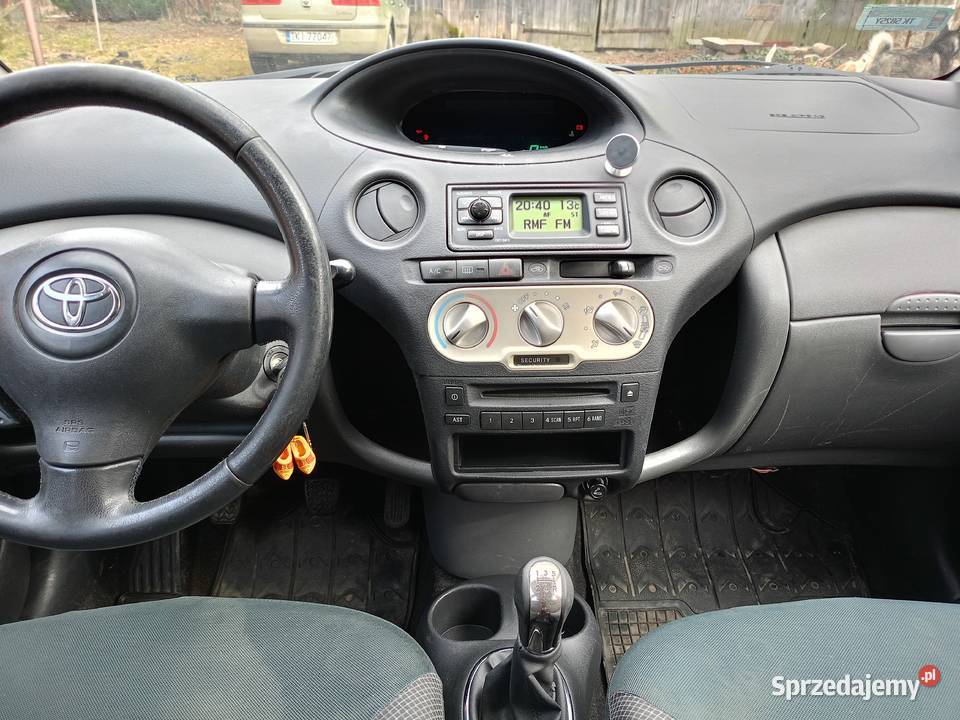 Toyota Yaris 13 VVTi Yaris Ciekoty