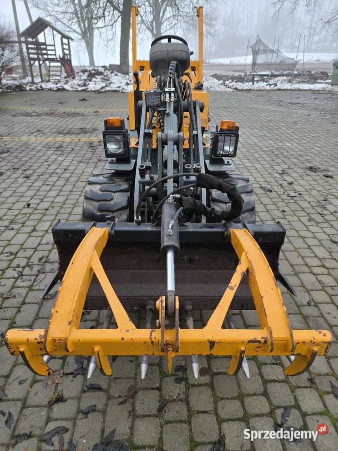 Giant D262 Xtra Mini ładowarka przegubowa podlaskie Szołtany