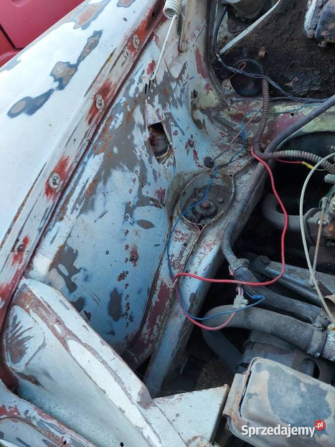 Mercedes w110 do renowacji 190 benzyna