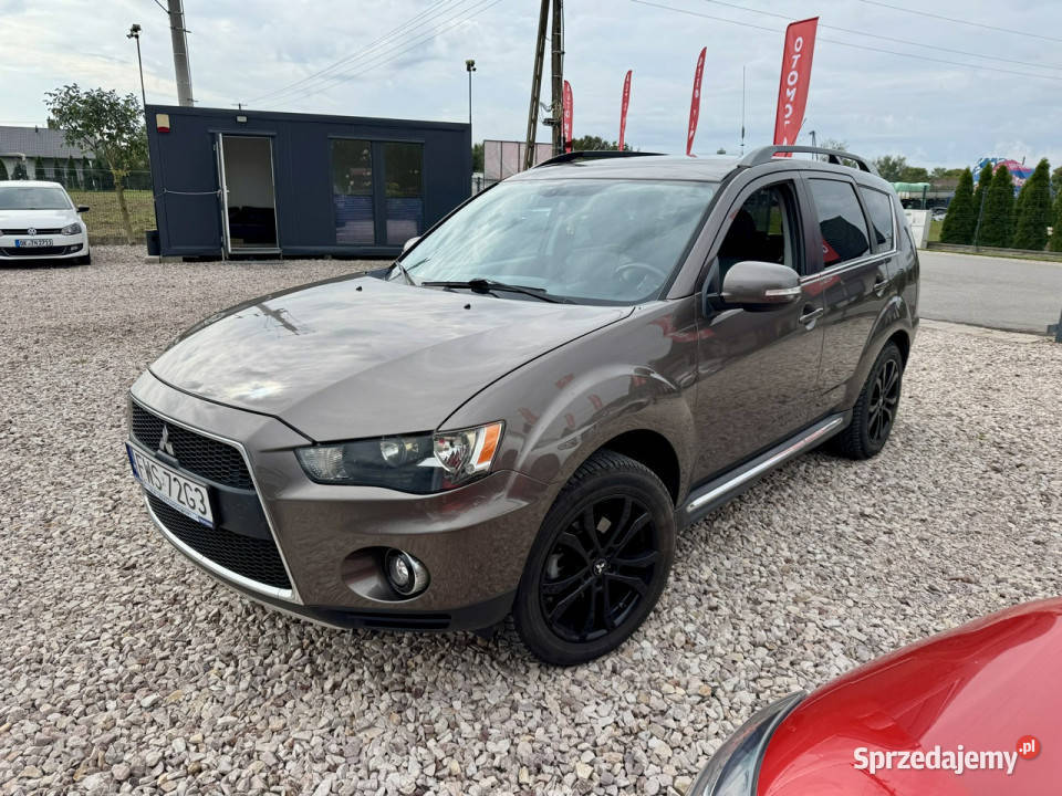 Mitsubishi Outlander Outlander 4x4 ładny stan czujnik deszczu mazowieckie Szerominek