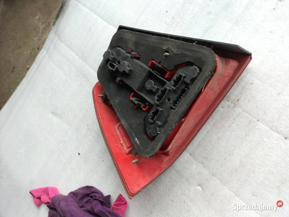 Volkswagen Bora LAMPA TYŁ TYLNA PRAWA 963686 Kamień-Kolonia sprzedam