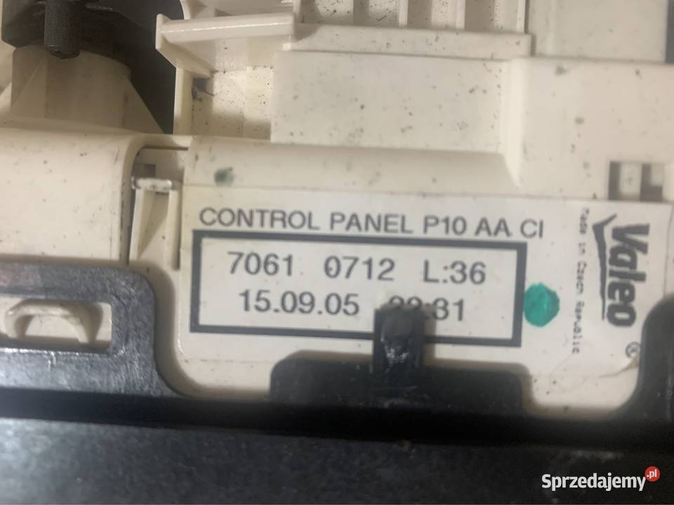 Panel nawiewu klimatyzacji 70610712 opel corsa c Szczecin