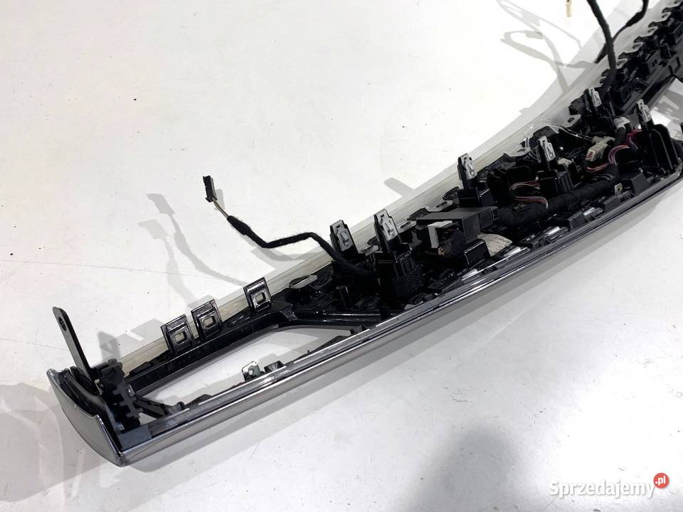 LISTWA DEKOR BMW G30 8070548 SedanLimuzyna osobowe