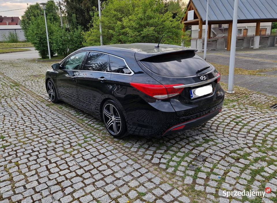 Hyundai I40 2011r 20Benz 177 Navi Grzane Fotele Ryglice sprzedam