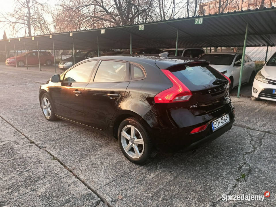 Volvo V40 niski przebieg zadbane II 2012 łódzkie Tomaszów Mazowiecki