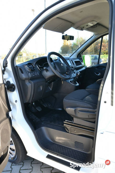 Renault Trafic 20 dci 130 ambulans karetka nosze Kęty