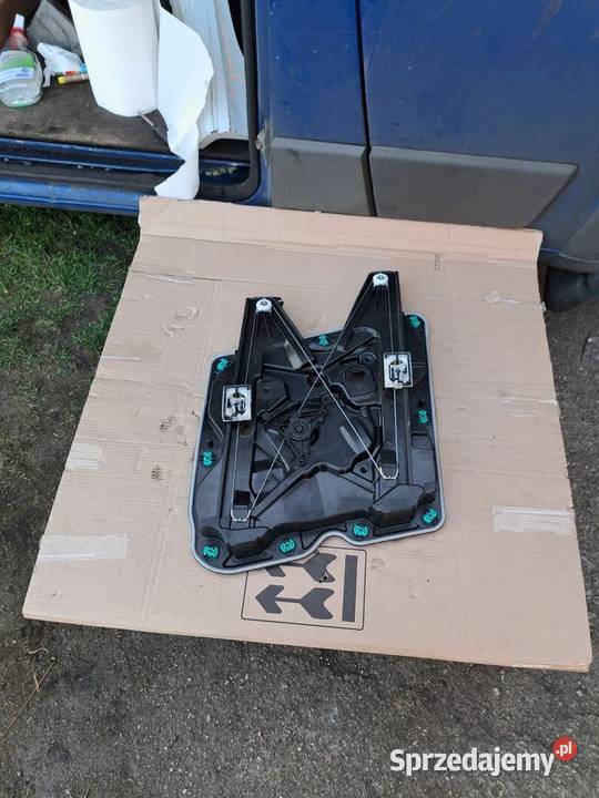 Lewy Mechanizm podnośnik szyby Audi Q4